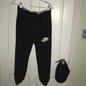 Nike cropped joggers